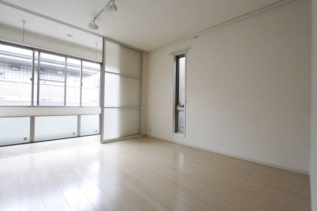 居室・リビング　※２０２号室撮影