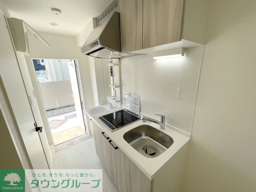 玄関　キッチン