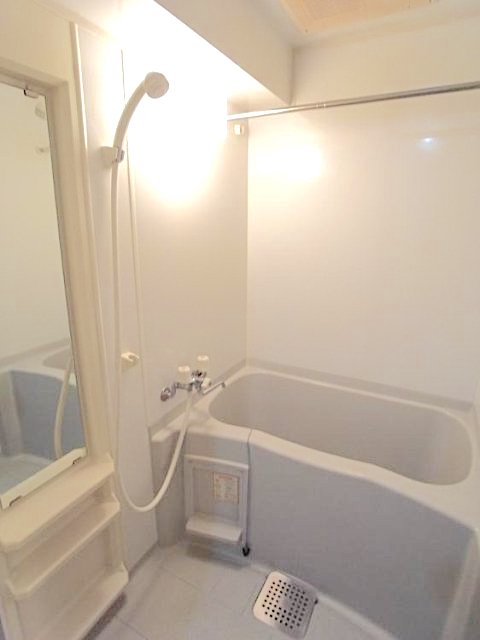 バス・シャワールーム　浴室