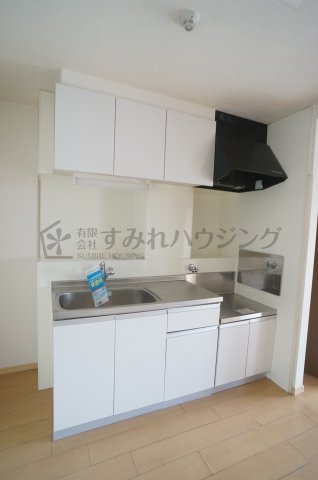 キッチン　参考、同建物・反転間取りの号室