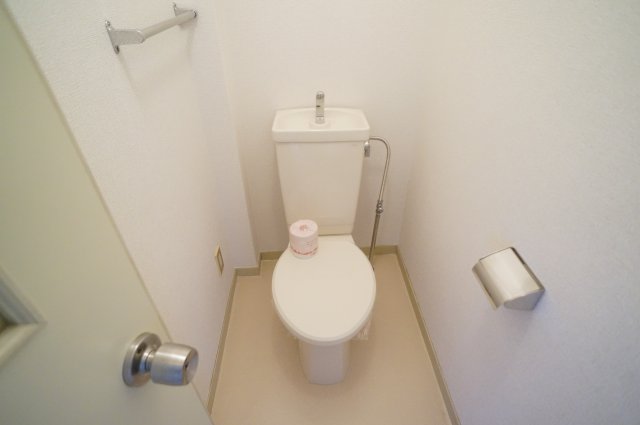 トイレ　参考、同建物・反転間取りの号室