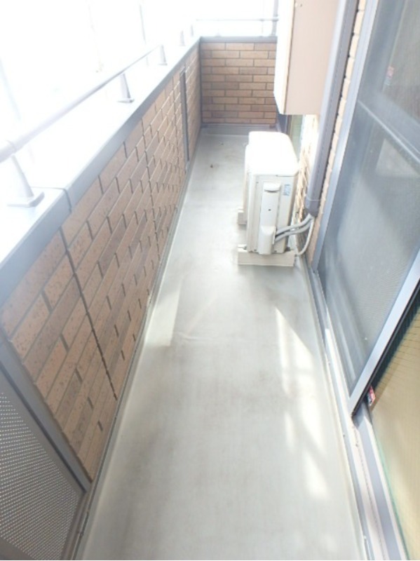 バルコニー　図面と現状に相違がある場合には現状を優先