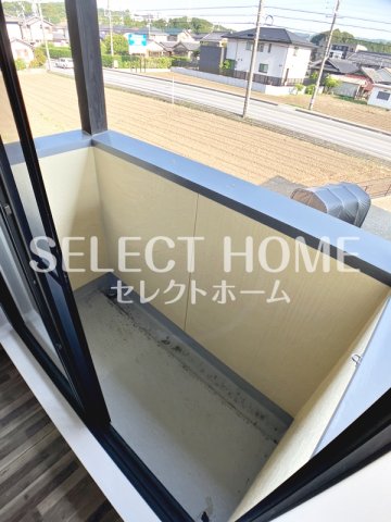 バルコニー　同型タイプ落ち着いた時間を過ごせるバルコニーです