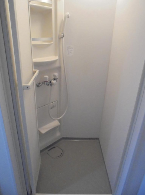 バス・シャワールーム　コンパクトで使いやすいシャワールームです