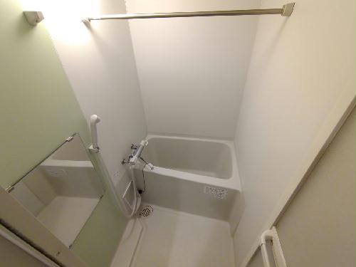 バス・シャワールーム　鏡付き♪