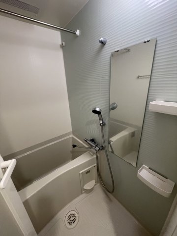 バス・シャワールーム　バスルーム