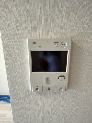 セキュリティ　TVモニター付きインターホン