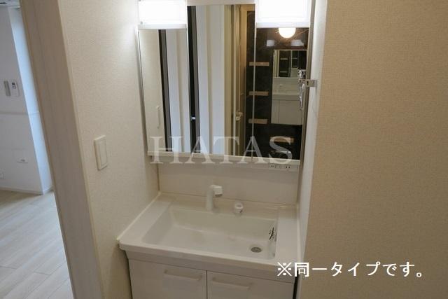 洗面設備　同型タイプの写真です