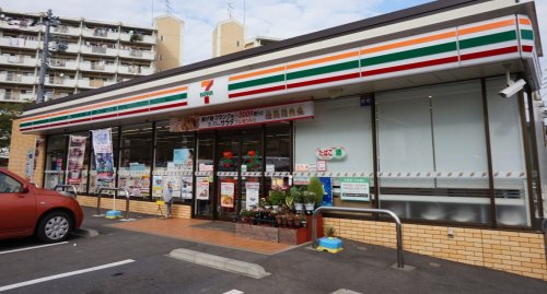コンビニ　セブンイレブン 川崎柿生駅南口店（コンビニ）まで1541m