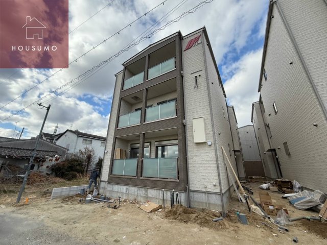 エントランス　落ち着いたエントランスです