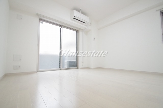 居室・リビング　☆明るいリビング☆