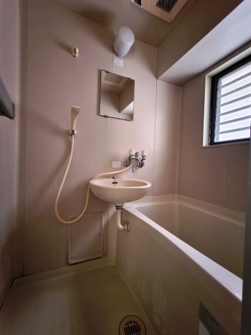 バス・シャワールーム　＊別室参考