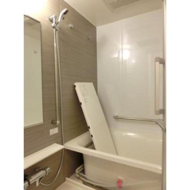 バス・シャワールーム　※写真は同タイプ住戸です。