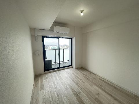 居室・リビング　室内