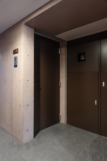 玄関　※写真は同タイプ住戸です。