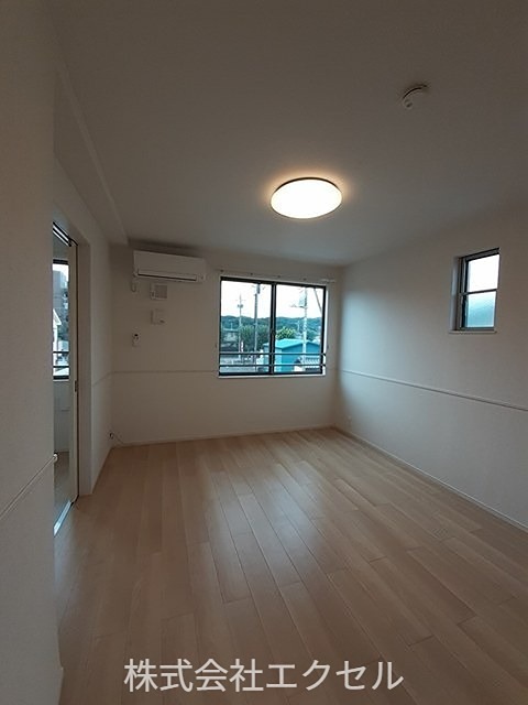 居室・リビング　明るい室内です。