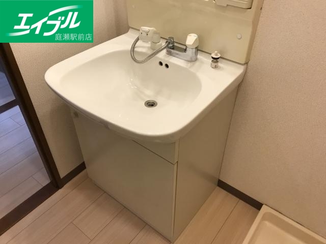 洗面設備　洗髪洗面化粧台