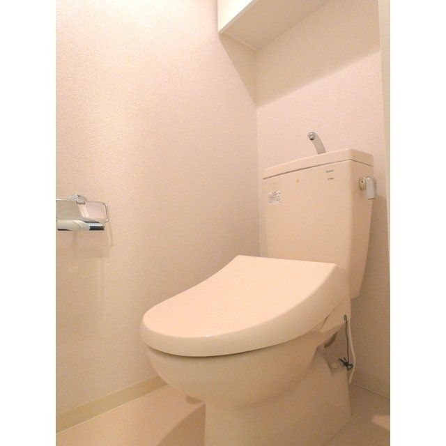 トイレ　※同タイプの別のお部屋です。