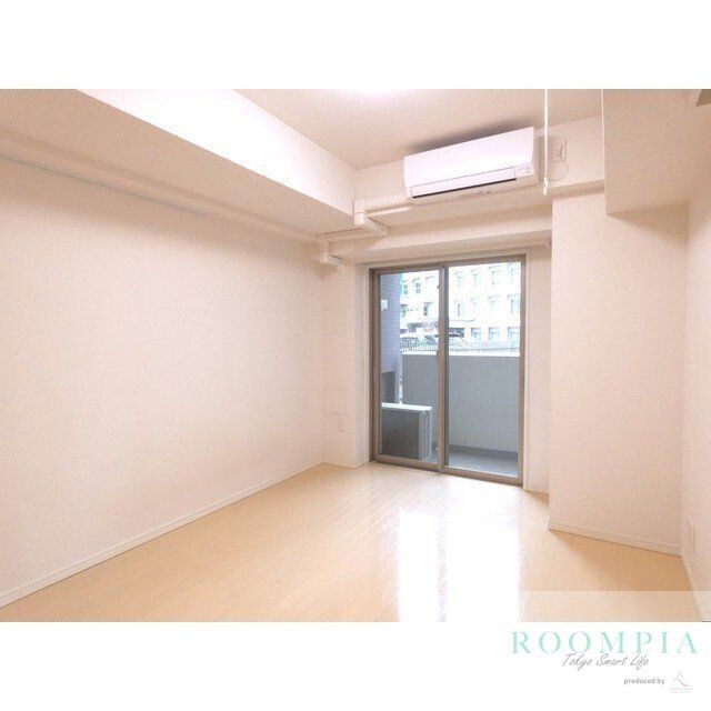 居室・リビング　※同タイプの別のお部屋です。