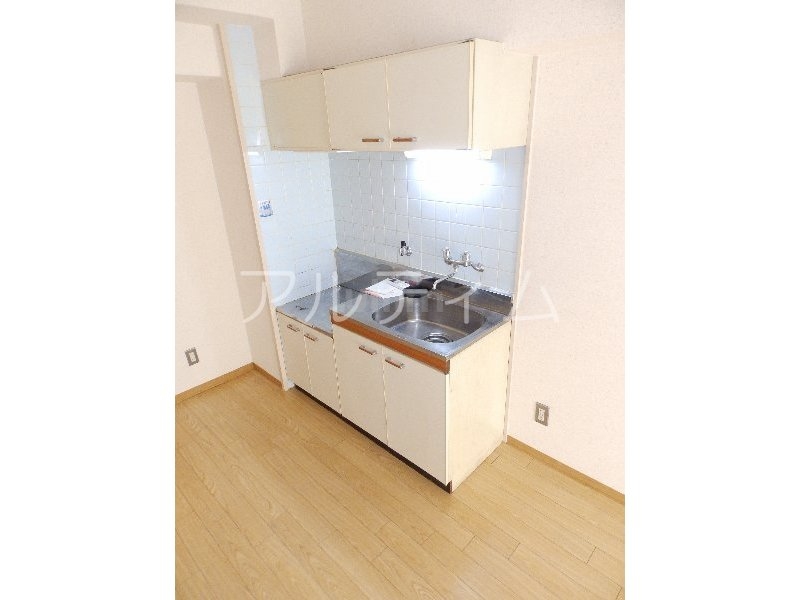キッチン　※別のお部屋のお写真です。御参考までに。