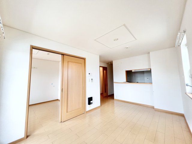 居室・リビング　※別部屋参考写真