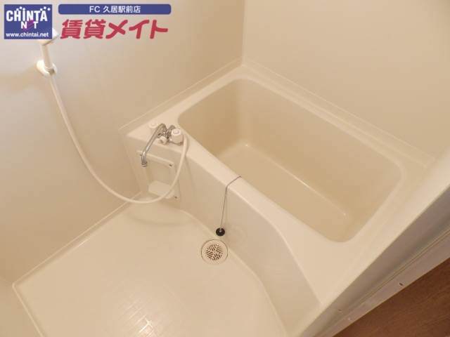 バス・シャワールーム　シャワー付き浴室