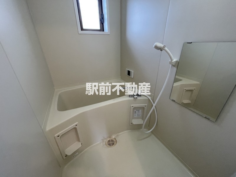バス・シャワールーム　換気しやすい浴室です☆