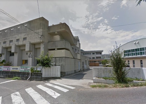 中学校　岡山市立中山中学校（中学校）まで280m