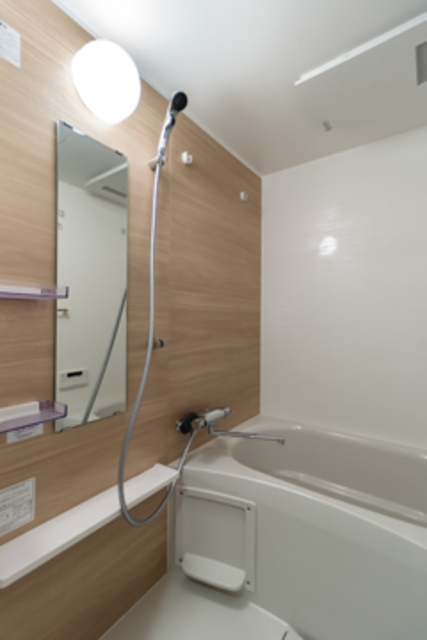 バス・シャワールーム　※写真は同タイプ住戸です。