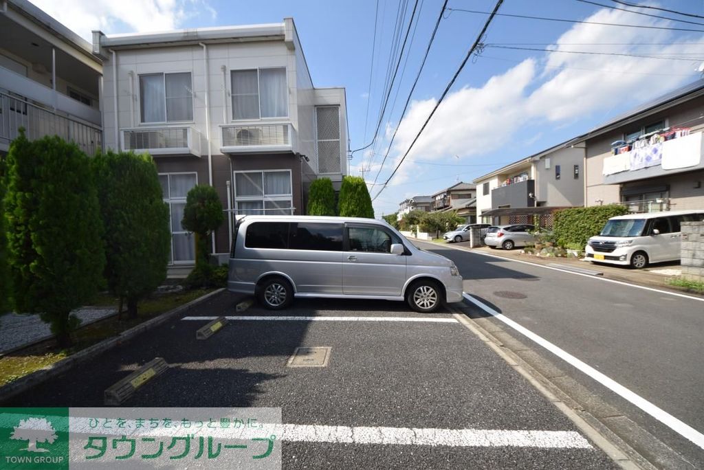 駐車場　駐車場