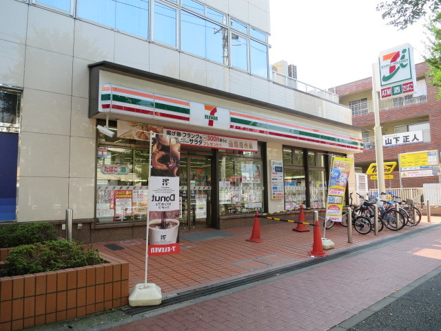 コンビニ　セブンイレブン（コンビニ）まで576m