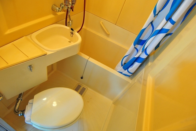 バス・シャワールーム　バス・トイレ同室タイプ