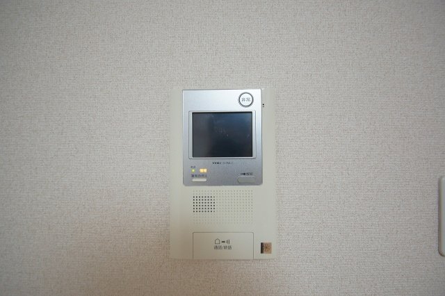 セキュリティ　来訪者が確認できる女性に安心の「TVモニターホン」
