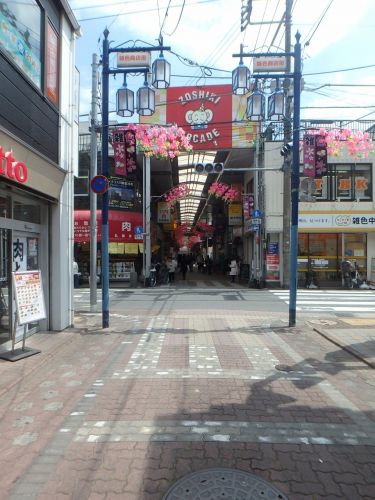 ショッピングセンター　雑色商店街（ショッピングセンター）まで614m