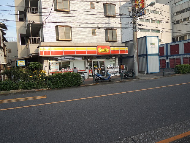 コンビニ　デイリーヤマザキ「南六郷店」（コンビニ）まで383m