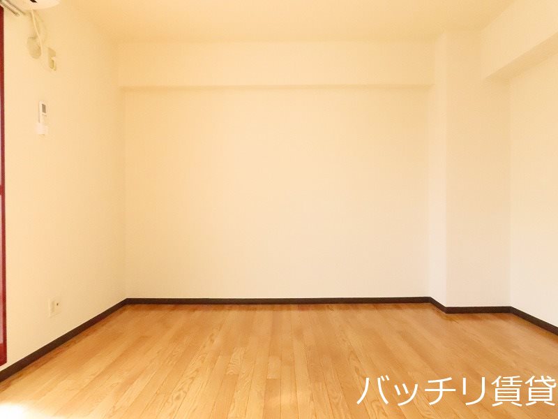 トイレ　＊画像は別部屋のためイメージ、現状を優先致します