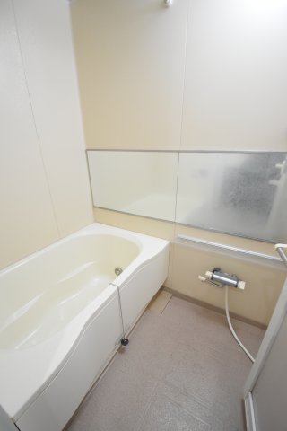 バス・シャワールーム　別部屋参考写真、現況優先になります。