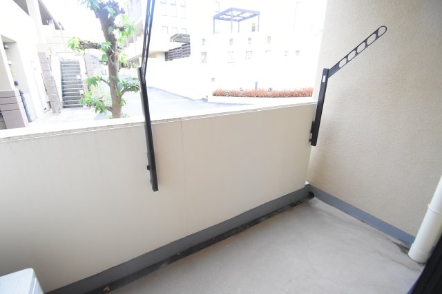 バルコニー　別部屋参考写真、現況優先になります。