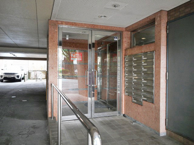 その他　エントランス
