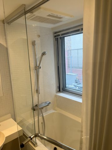 バス・シャワールーム　他部屋参考写真です。