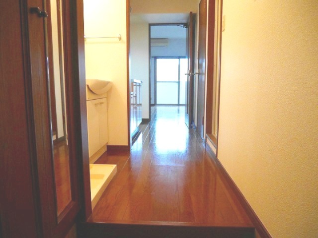 玄関　別号室