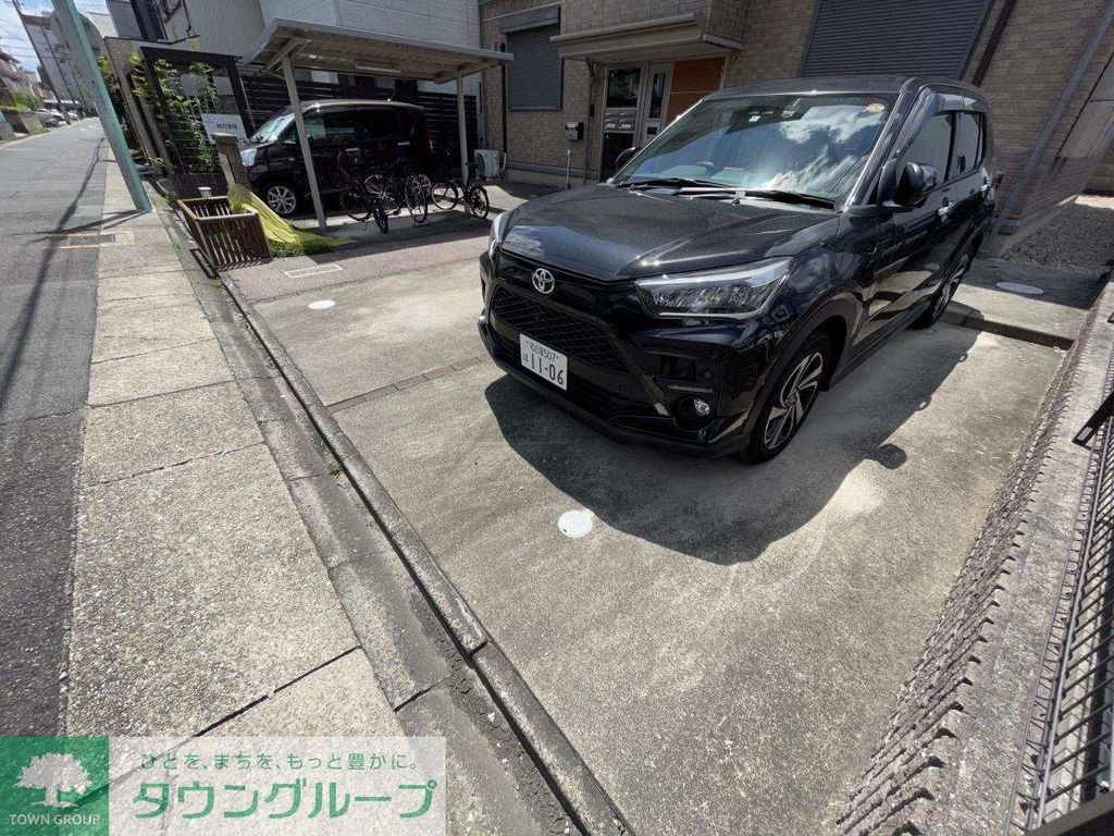 駐車場　駐車場