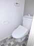 トイレ　トイレは快適な温水洗浄便座付き