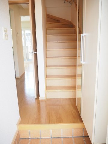 玄関　収納もある玄関です