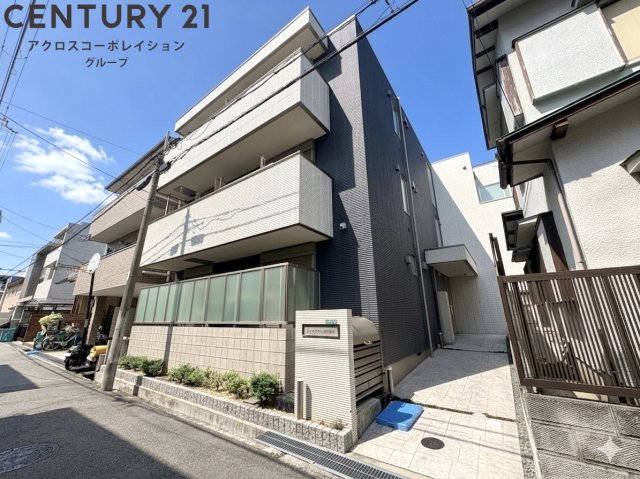 建物外観　オートロック付きで安心です♪