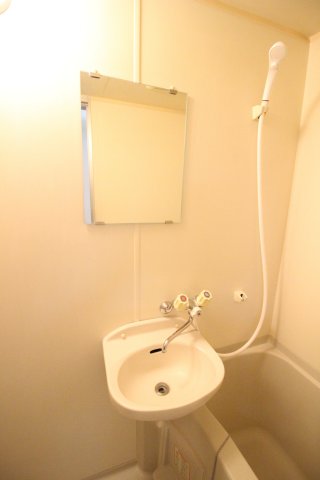 洗面設備　※別部屋写真