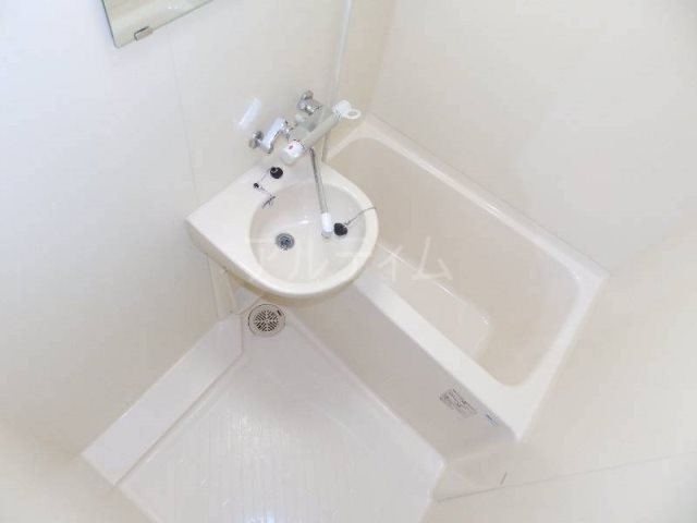 バス・シャワールーム　※他のお部屋です、ご参考までに