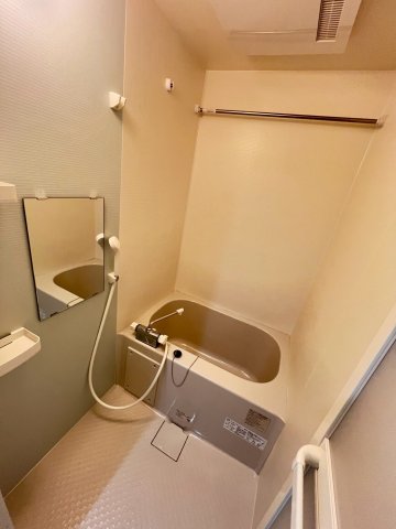 Aquamarine西北の風呂写真