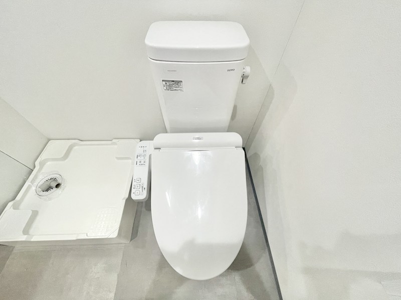 トイレ　温水洗浄暖房便座付トイレ