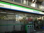 コンビニ　ファミリーマート駒沢西口店（コンビニ）まで206m